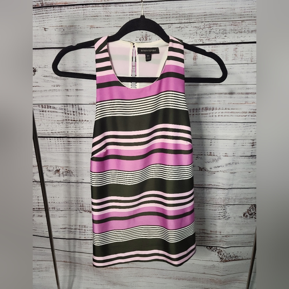 BANANA REPUBLIC XS sleeveless blouse
